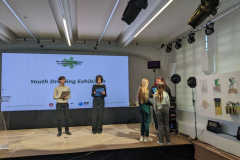 Na (svojo) razstavo v Center Rog